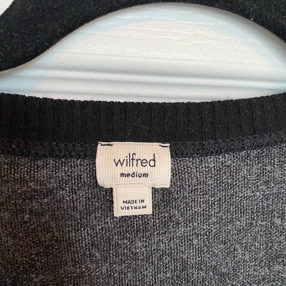 Grey and black sweater - Picture 2 of 2